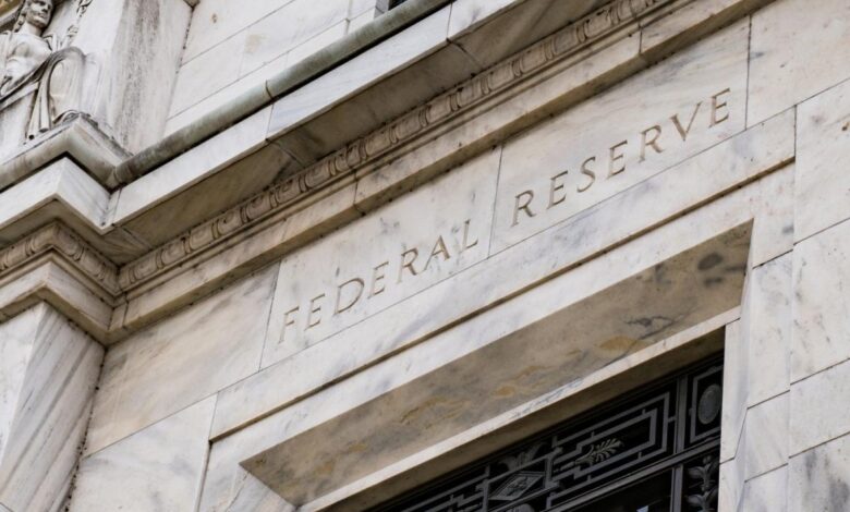 The facade of a Federal Reserve building.