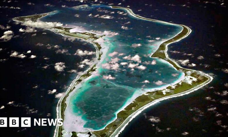 UK hands sovereignty of Chagos Islands to Mauritius