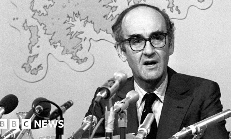 Former Defence Secretary John Nott dies aged 92