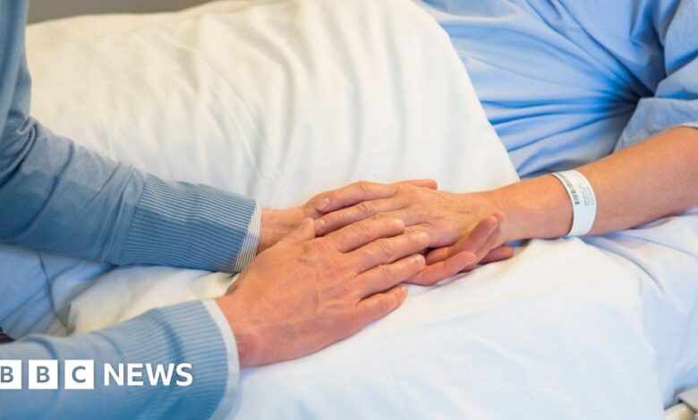 Medic MPs urge colleagues to support assisted dying bill