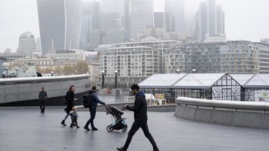 UK economy ekes out 0.1% growth in the third quarter, below expectations