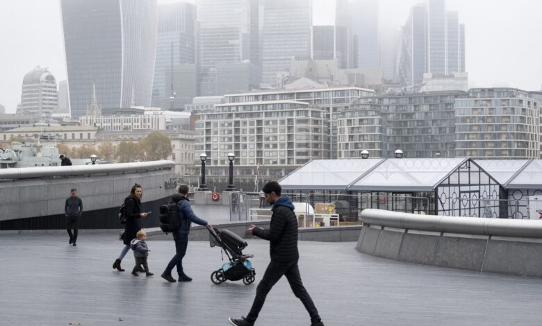 UK economy ekes out 0.1% growth in the third quarter, below expectations