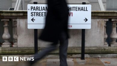 10,000 civil service jobs could go due to saving targets