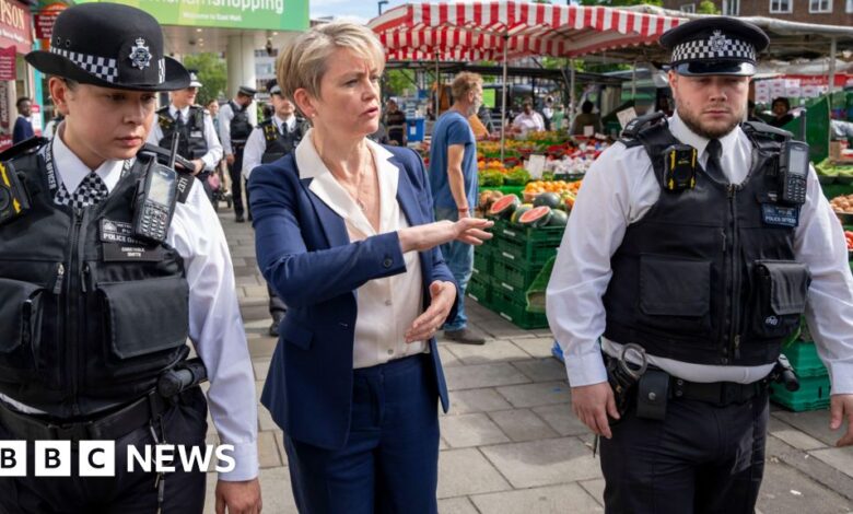 Keir Starmer to promise named police officer for every community