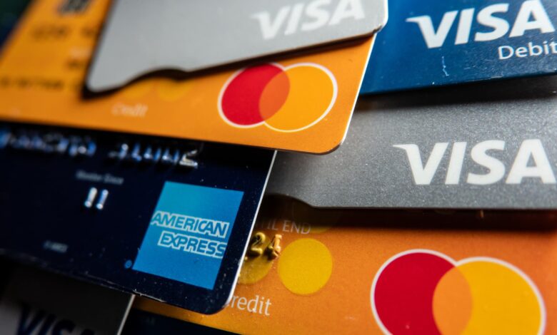 A record number of consumers are making minimum credit cards payments as delinquencies also rise