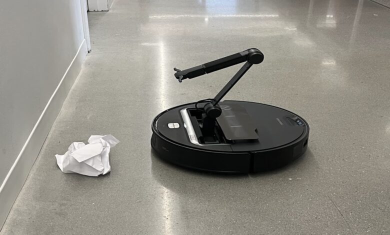 Chinese robot vacuum cleaner company reveals model with an AI-powered arm