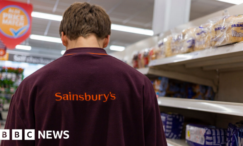 Sainsbury's to cut 3,000 jobs by closing cafés and counters