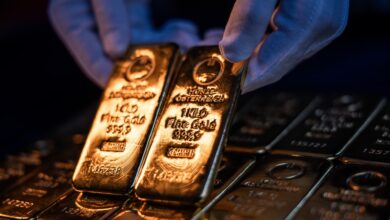 Gold is hot — but a classic Warren Buffett rule suggests caution, advisor says