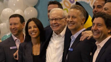 Warren Buffett's Berkshire Hathaway scoops up more Sirius XM, boosting stake to 35%