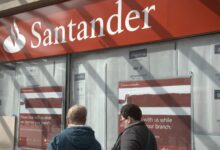 Santander says 750 jobs at risk as it pursues UK branch closures