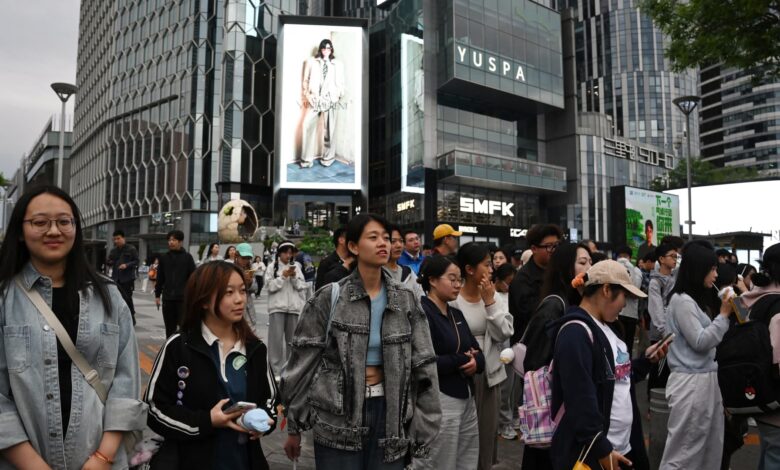 Big Chinese companies like Alibaba show that AI-powered ads are giving shopping a boost