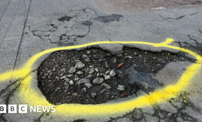 Criminals could fill potholes and clean bins under government plans