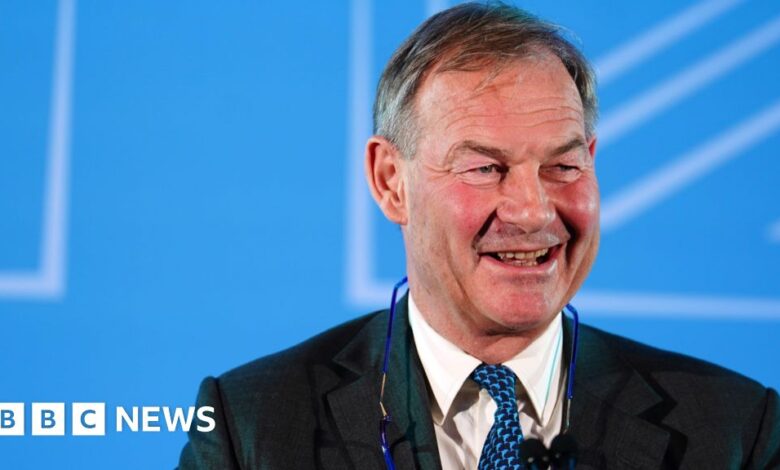Ex-Reform MP Lowe will not face charges over alleged threats