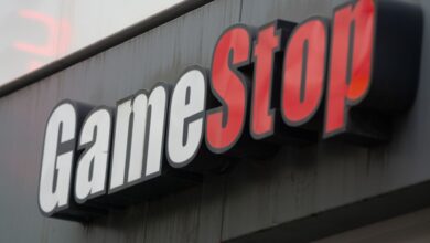 GameStop drops 9% despite initiating bitcoin buying plan with $500 million purchase