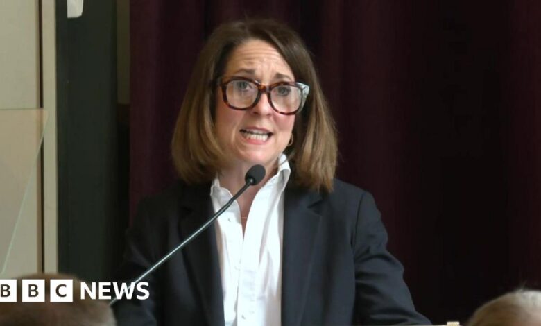 I will not resile from difficult welfare decisions, says Kendall