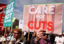 Labour MPs signal rebellion over benefits cuts