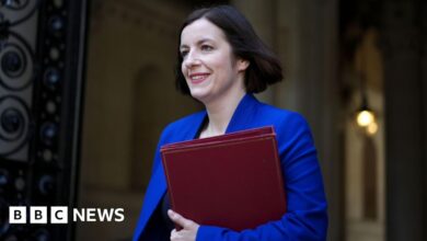 Ministers considering scrapping two-child benefit cap