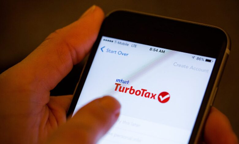 Stocks making the biggest moves midday: Apple, Ross Stores, Intuit, Booz Allen Hamilton and more