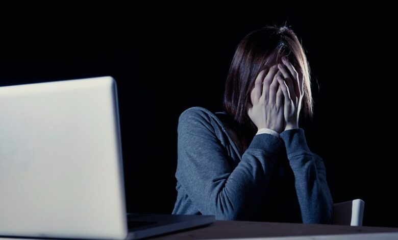 Tech Life - The impact of online abuse - BBC Sounds