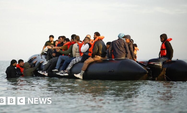 Gang leaders and corrupt officials could be named in smuggling sanctions