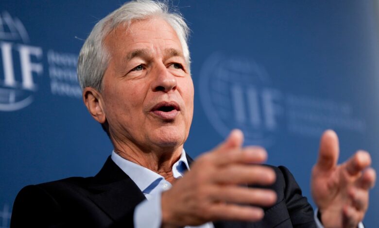 JPMorgan says fintech middlemen like Plaid are 'massively taxing' its systems with unnecessary pings