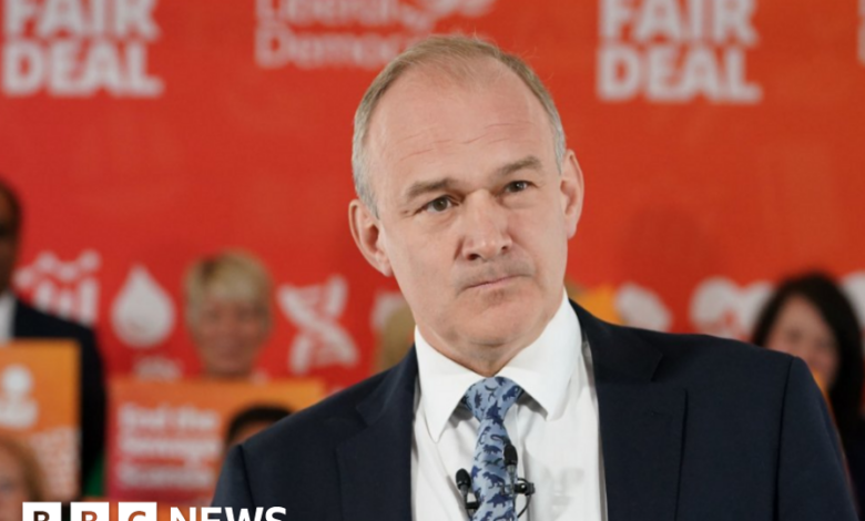 Lib Dem leader Ed Davey backs 'pot zero' plan to cut energy bills