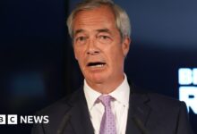 Nigel Farage urges minister to apologise for Jimmy Savile online safety claim