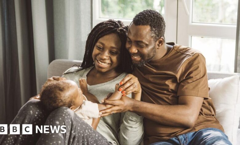 Parental leave and pay for new parents to be reviewed by ministers