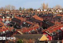 Public frustrated by asylum seeker housing, says minister Jonathan Reynolds