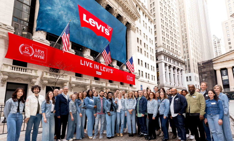 Stocks making the biggest moves premarket: Coinbase, Levi Strauss, AMC and more