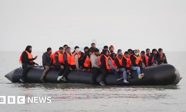 UK-France migrant deal 'robust' against legal challenges, Yvette Cooper says