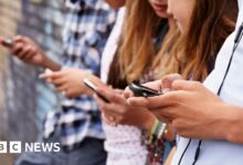 We're looking at further online safety rules, says minister