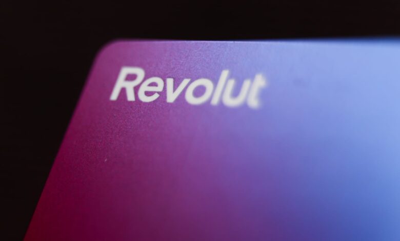 Bank of England chief says no rift with UK government as Revolut licence delay draws scrutiny