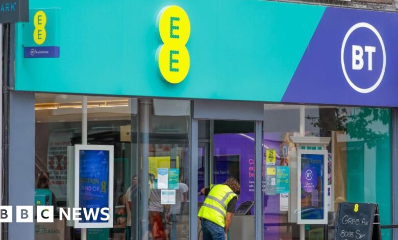 EE says latest outage fixed after 'technical fault'