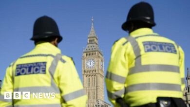 Police pay rise of 4.2% derided as 'barely treading water'