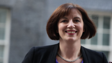 Early skirmishes in Labour race highlight government headache