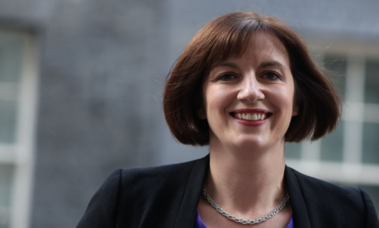 Early skirmishes in Labour race highlight government headache