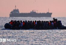 First migrant deported to France under 'one in one out' deal