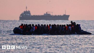 First migrant deported to France under 'one in one out' deal