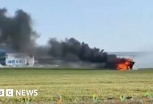 Flying cars crash into each other at air show in China