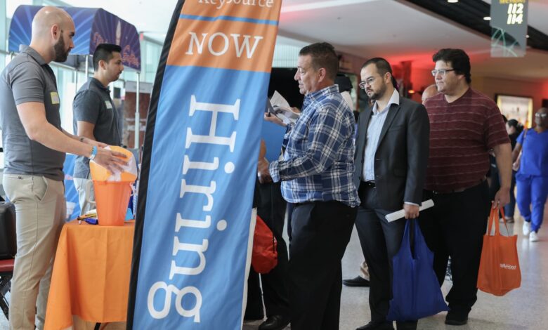 Labor market growth slows dramatically in August with U.S. adding just 54,000 jobs, ADP says