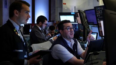 More investors want public and private assets in their portfolio. Now there's a benchmark to track this combo