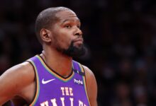 NBA star Kevin Durant can't unlock his Coinbase bitcoin account. His agent is thrilled